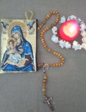 chapelet en bois pour cadeau de communion